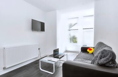 Quaker Lane Flat 3, Peverell, Plymouth - Image 3